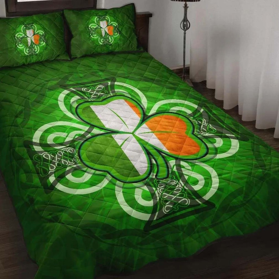 Ireland Quilt Set Shamrock With Celtic Cross
